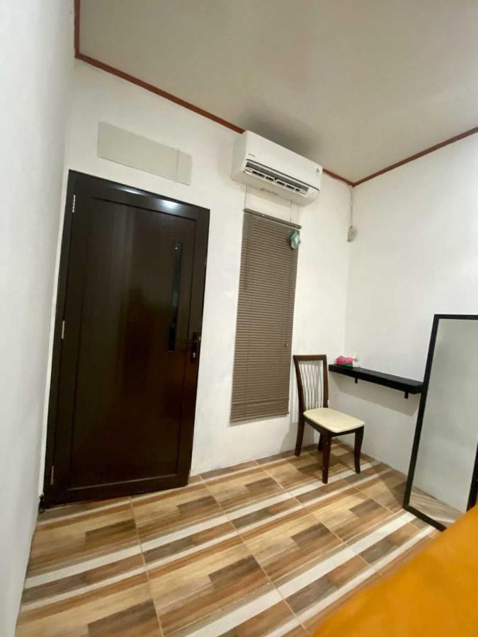 Express O 92147 Nia Residence Depok Esterno foto